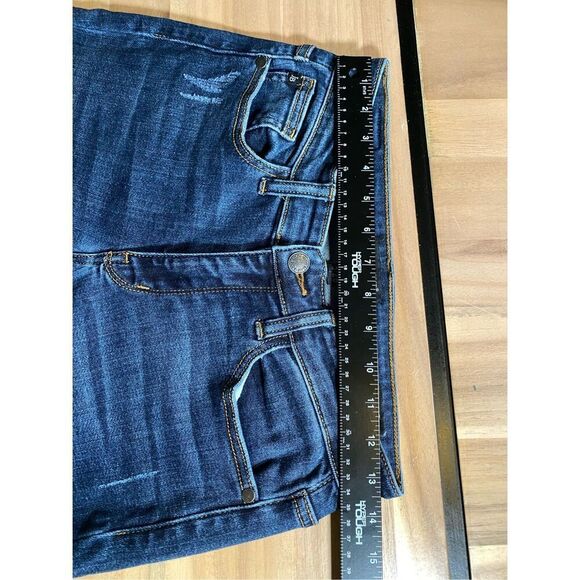 Judy Blue Cut Off Distressed Women’s Jeans - Picture 6 of 6